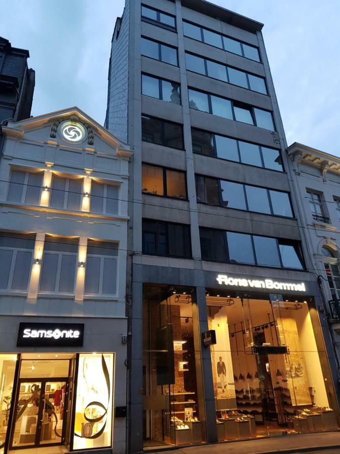 Huidreal Meir Antwerp Exterior photo